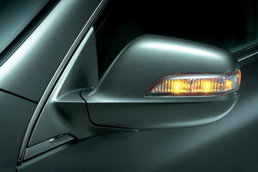  Honda Legend 2008 года  (фото 74 из 84)